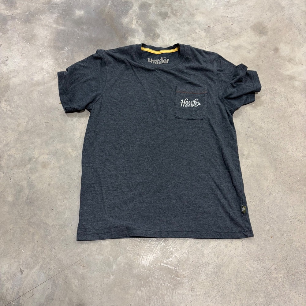 Howler Bros Heed the Call Graphic Pocket T-Shirt Charcoal Gray Mens Small